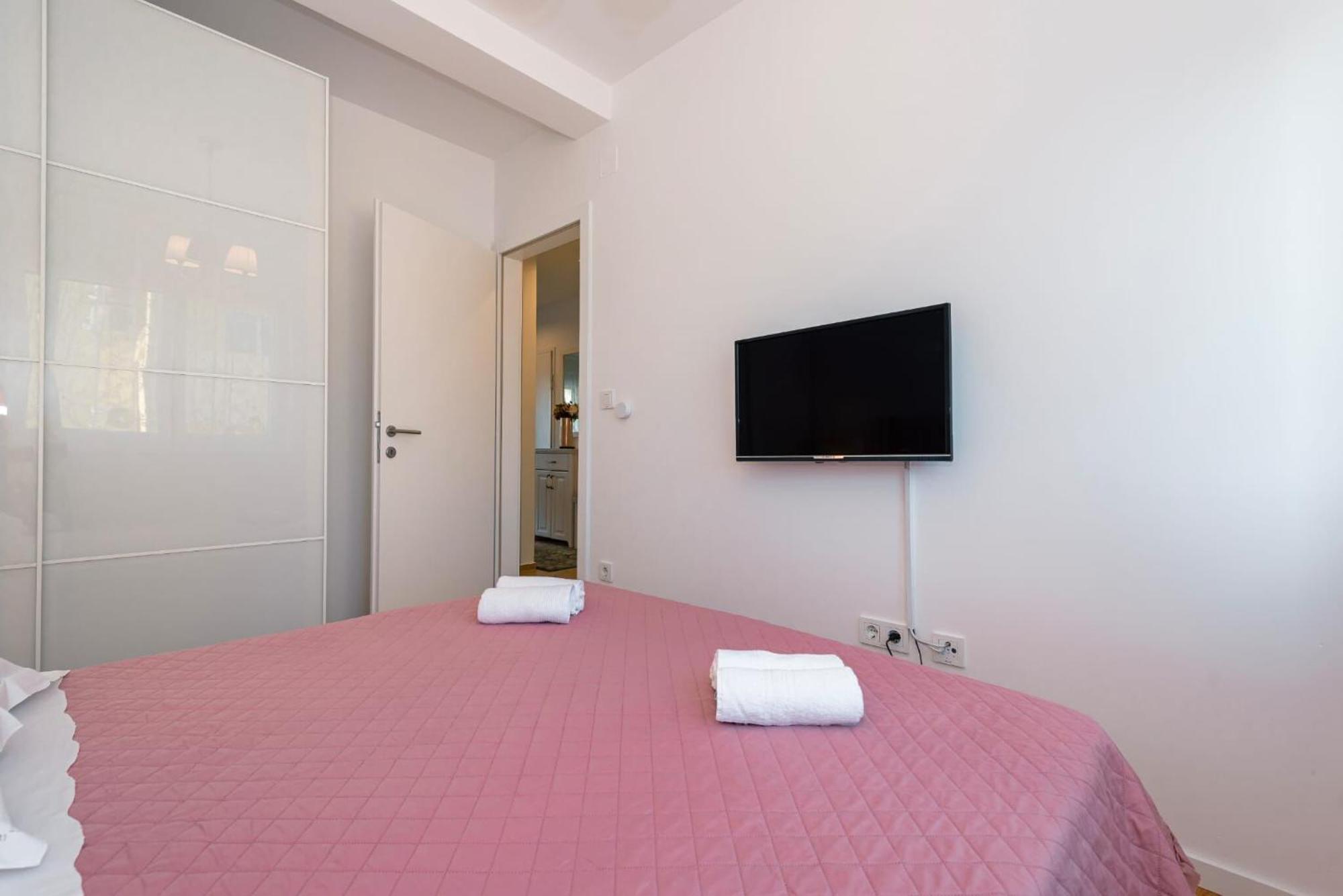 Apartment Apartman Mia Бродарица Экстерьер фото