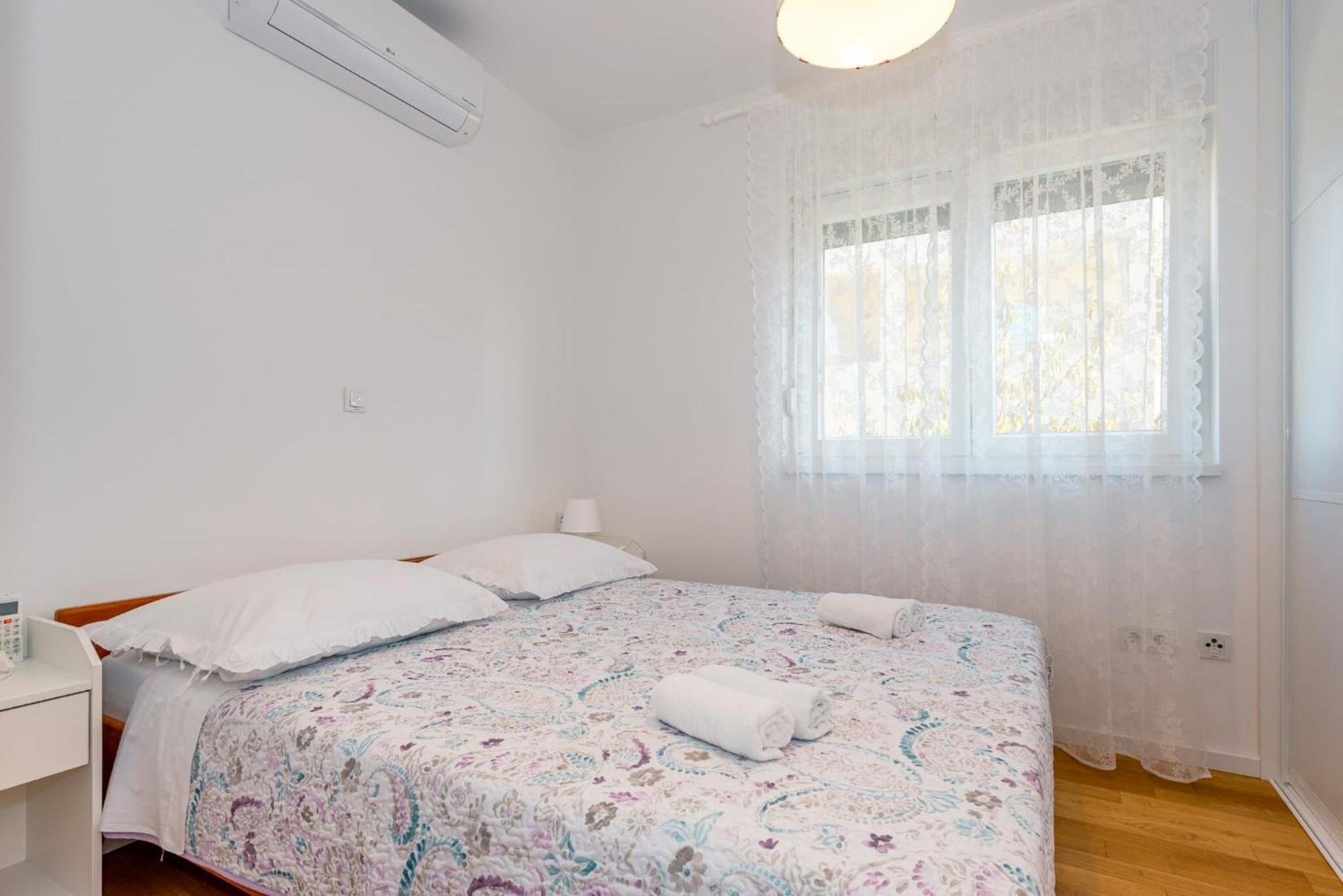 Apartment Apartman Mia Бродарица Экстерьер фото