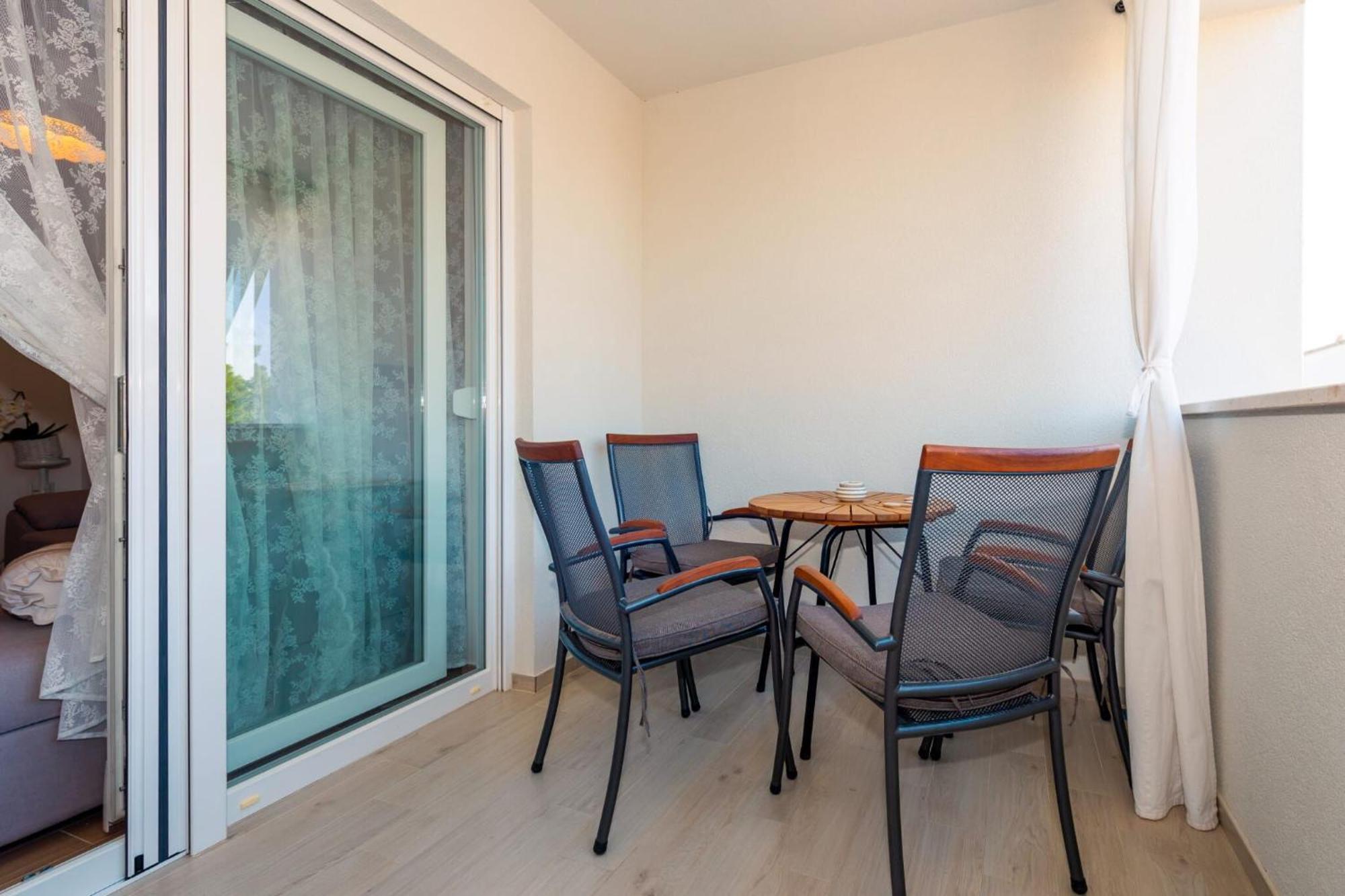 Apartment Apartman Mia Бродарица Экстерьер фото